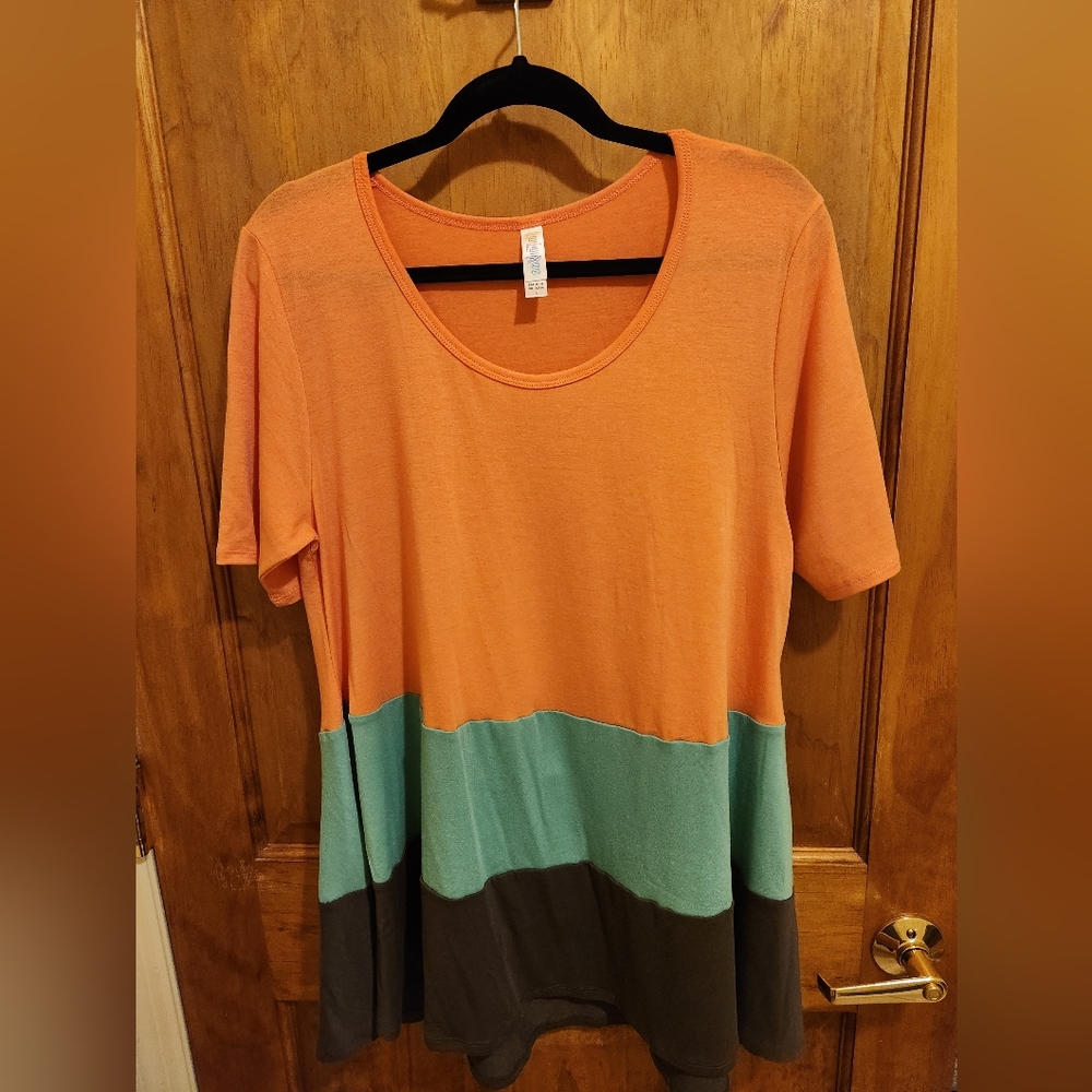 Lularoe Perfect T